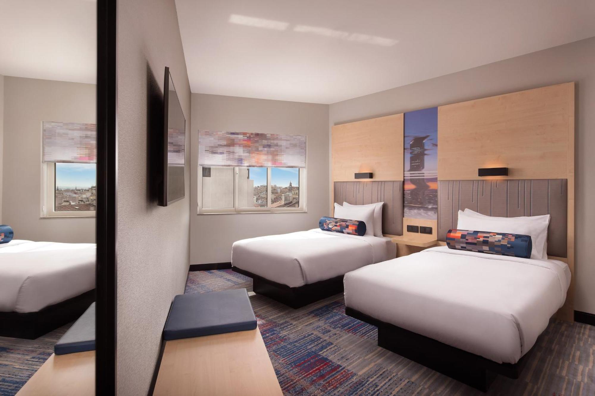 Aloft Madrid Gran Via Hotel Eksteriør billede